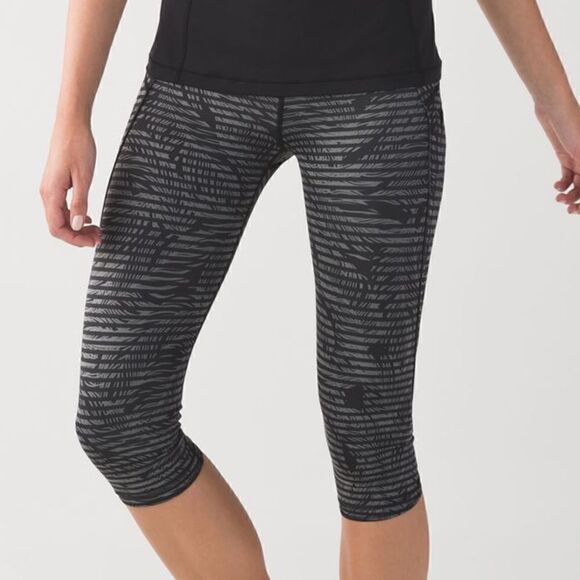 Lululemon Run: Top Speed Crop - Picture 1 of 5